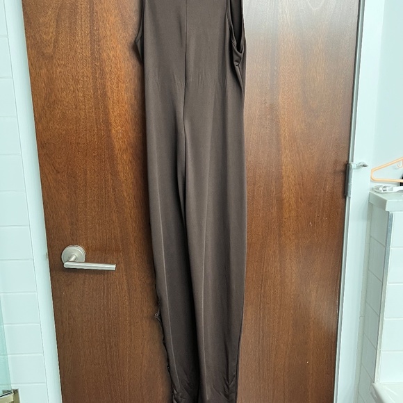 Cut Out‎ Brown Jumpsuit Romper Size L - Picture 6 of 15